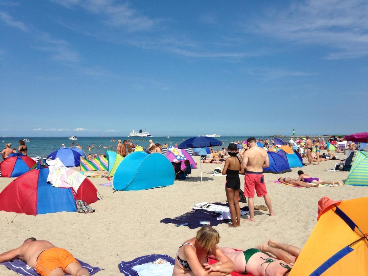 Exclusive Fewo In Warnemuende, 150M To The Beach, 2 Bathrooms, 2 Bedrooms, Sauna, Wifi And Much More. Rostock Exteriör bild
