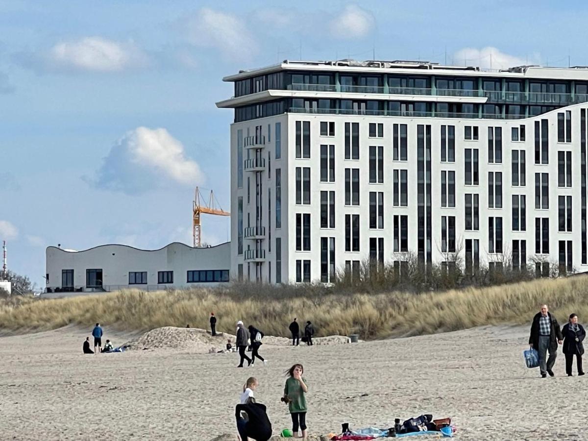 Exclusive Fewo In Warnemuende, 150M To The Beach, 2 Bathrooms, 2 Bedrooms, Sauna, Wifi And Much More. Rostock Exteriör bild